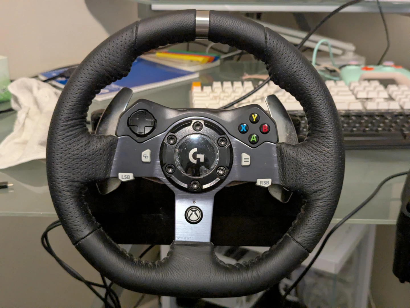 Logitech G920 Racing Wheel + Pedals + Driving Force Shifter