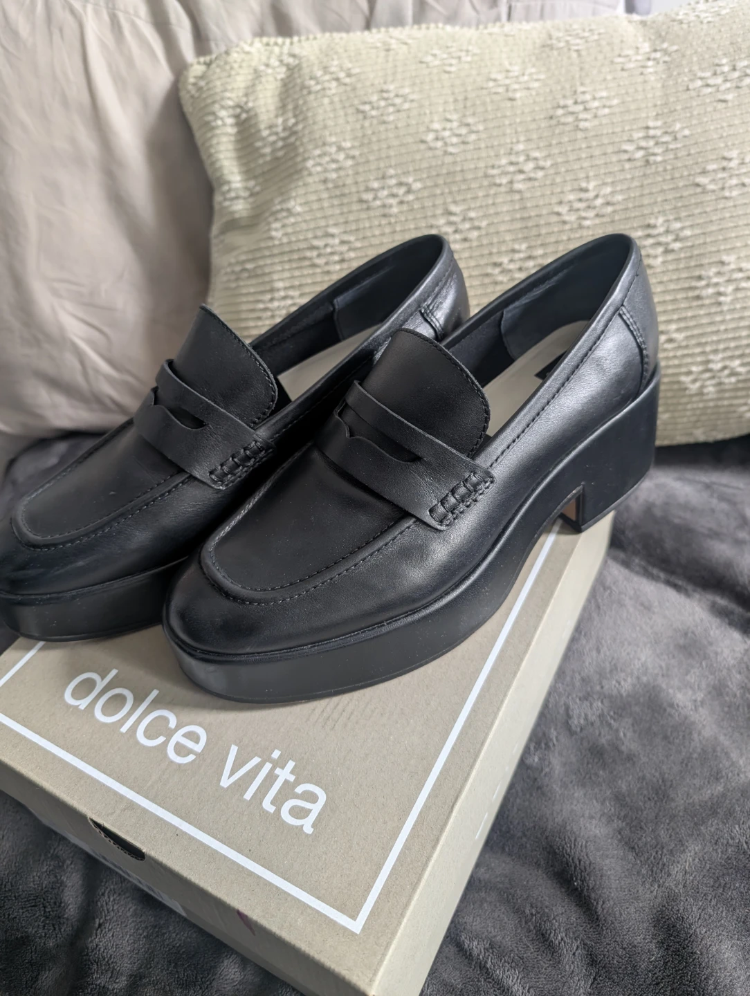 Heeled loafers size 9