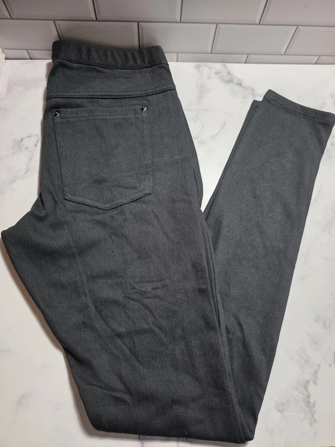 Hue Black Denim Leggings Size Small