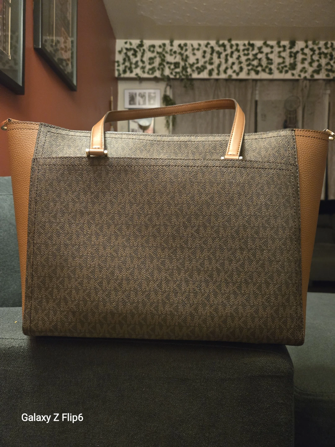 Michael Kors Tote Bag - photo 2