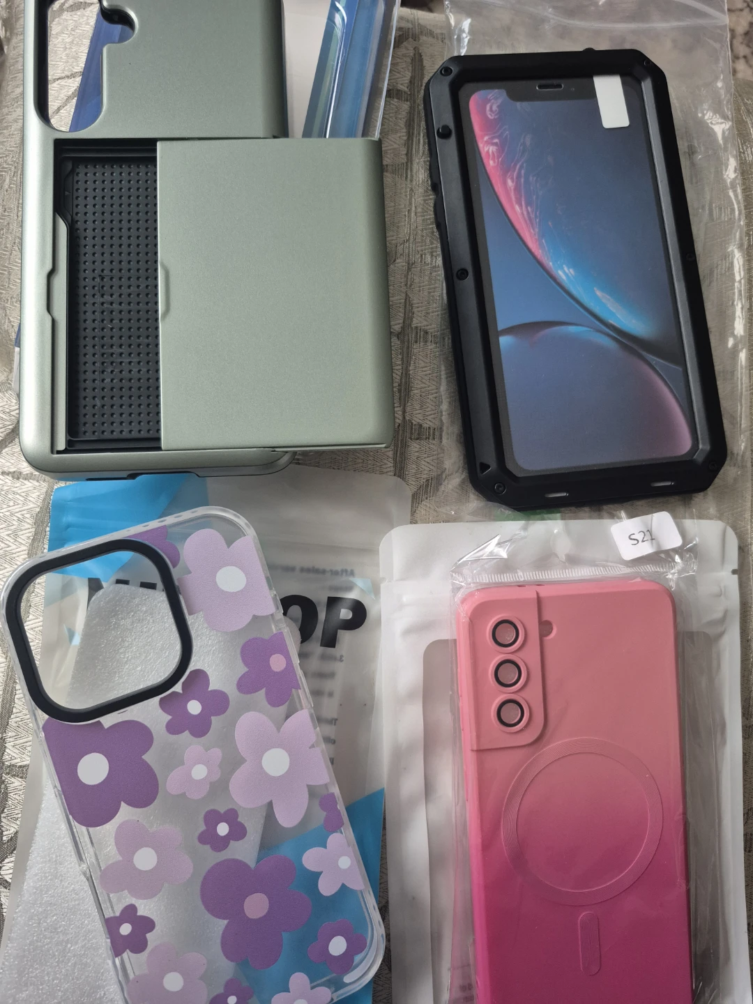 New iPhone & Samsung phone cases