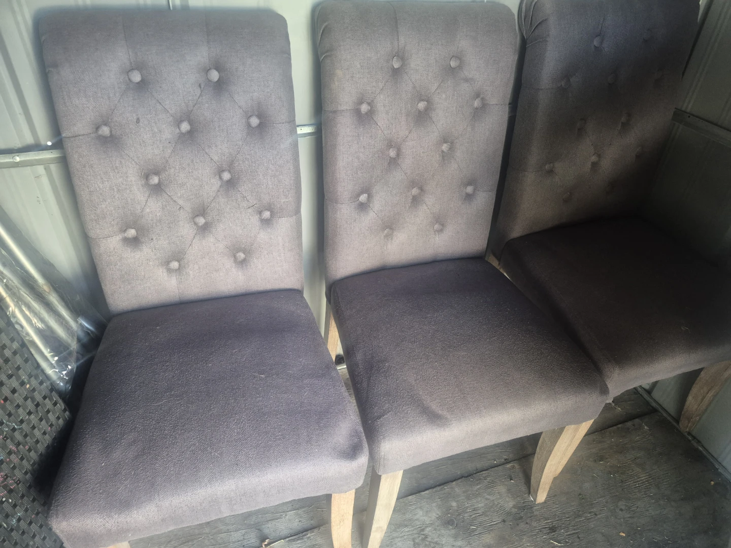 Set of 3 Tufted Dining Chairs - photo 2