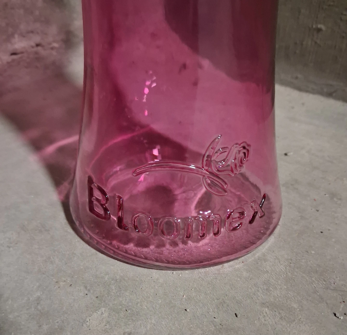 Pink Bloomex Glass Vase - photo 2