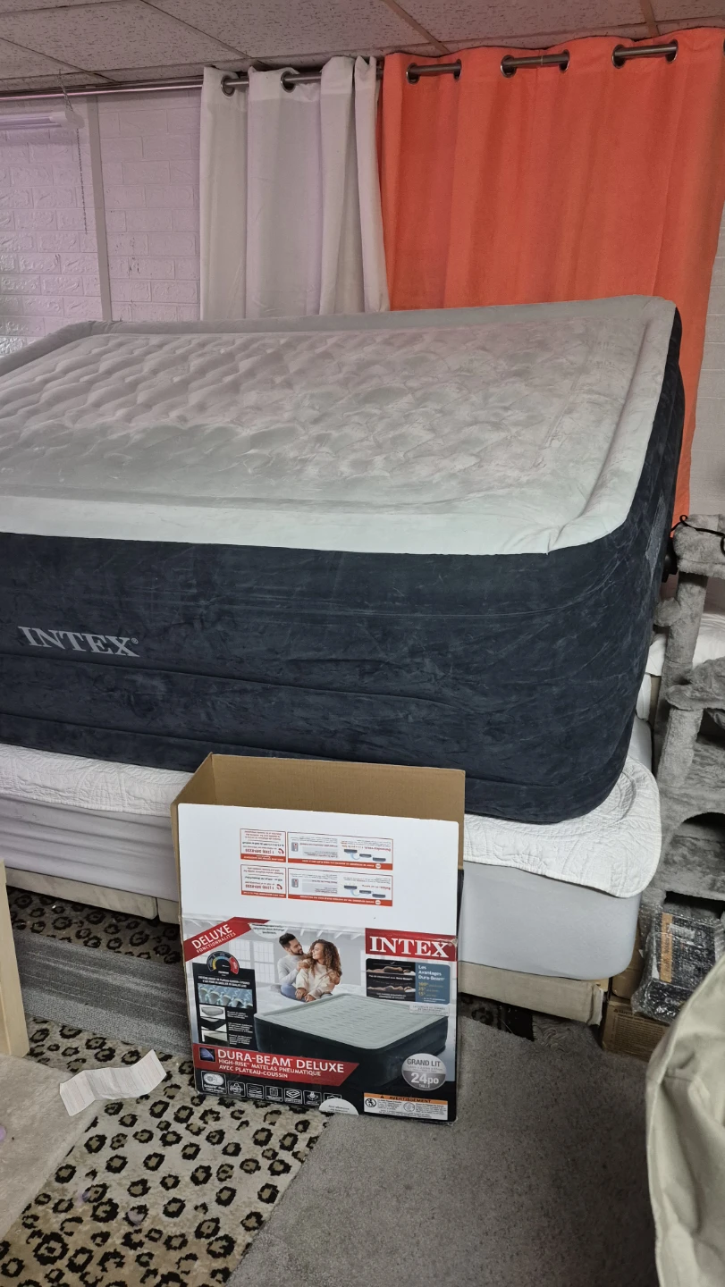 Intex24 " high QUEEN size Dura-Beam Deluxe Airbed