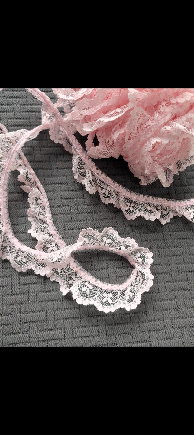 Light pink vintage ruffled lace trim - 2 yards for $3