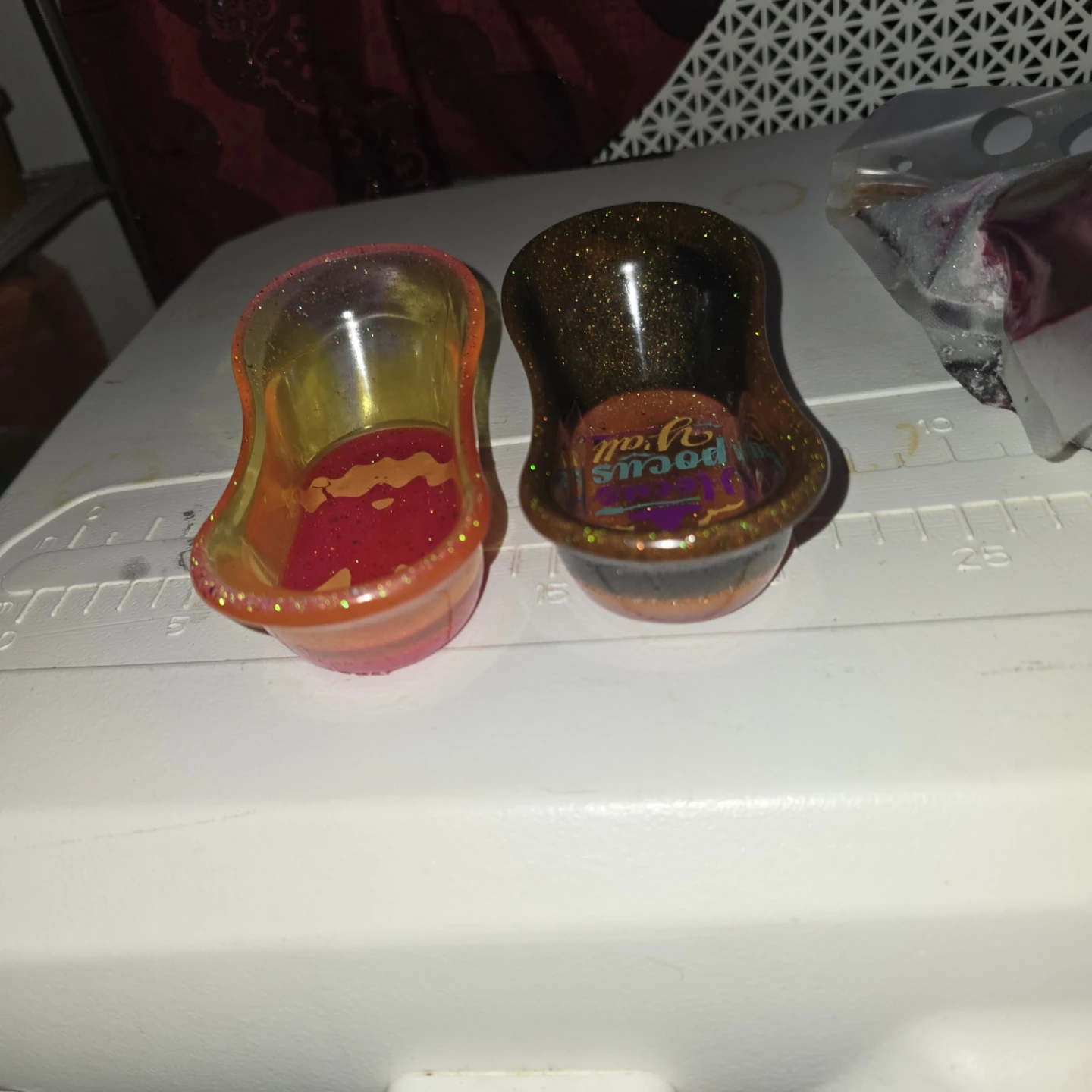 Set of 2 Decorative Bathtub Trays