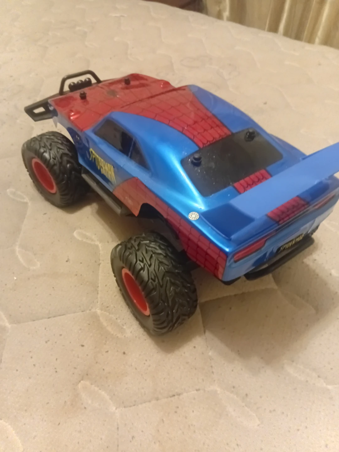 Jada Toys Marvel Spider-Man Remote Control Car - photo 5