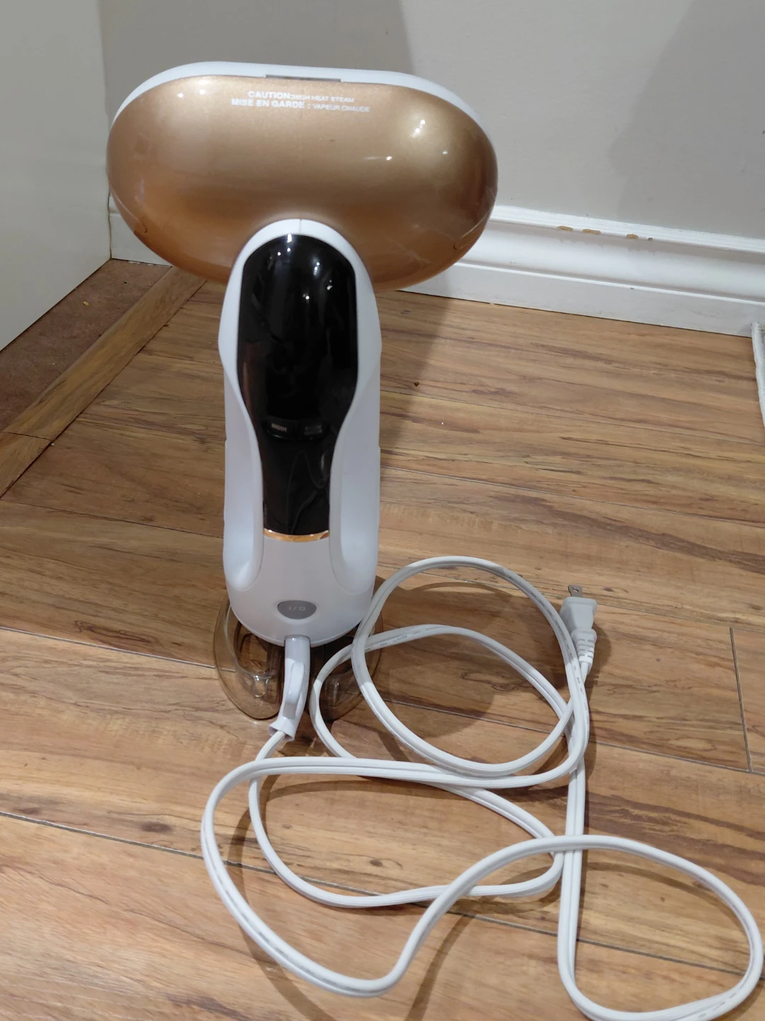 Conair Handheld Fabric Steamer