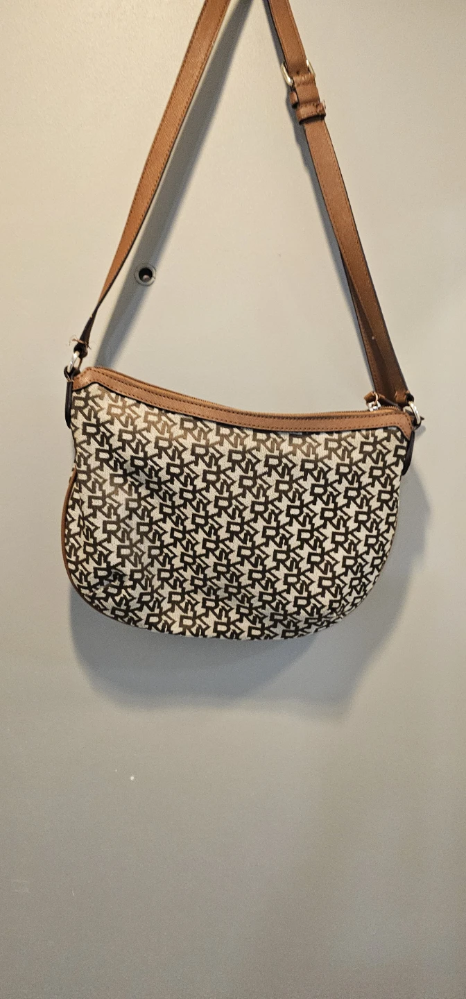 DKNY monogram shoulder bag - photo 3