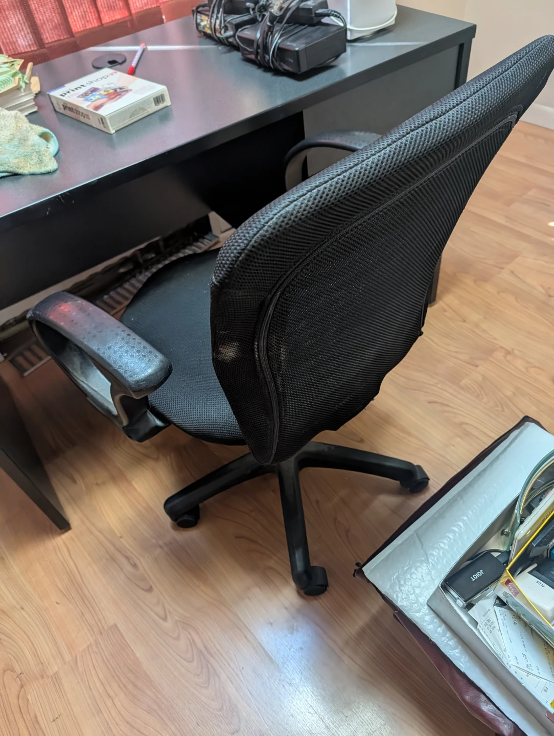 Black Mesh Office Chair/ desk - photo 3