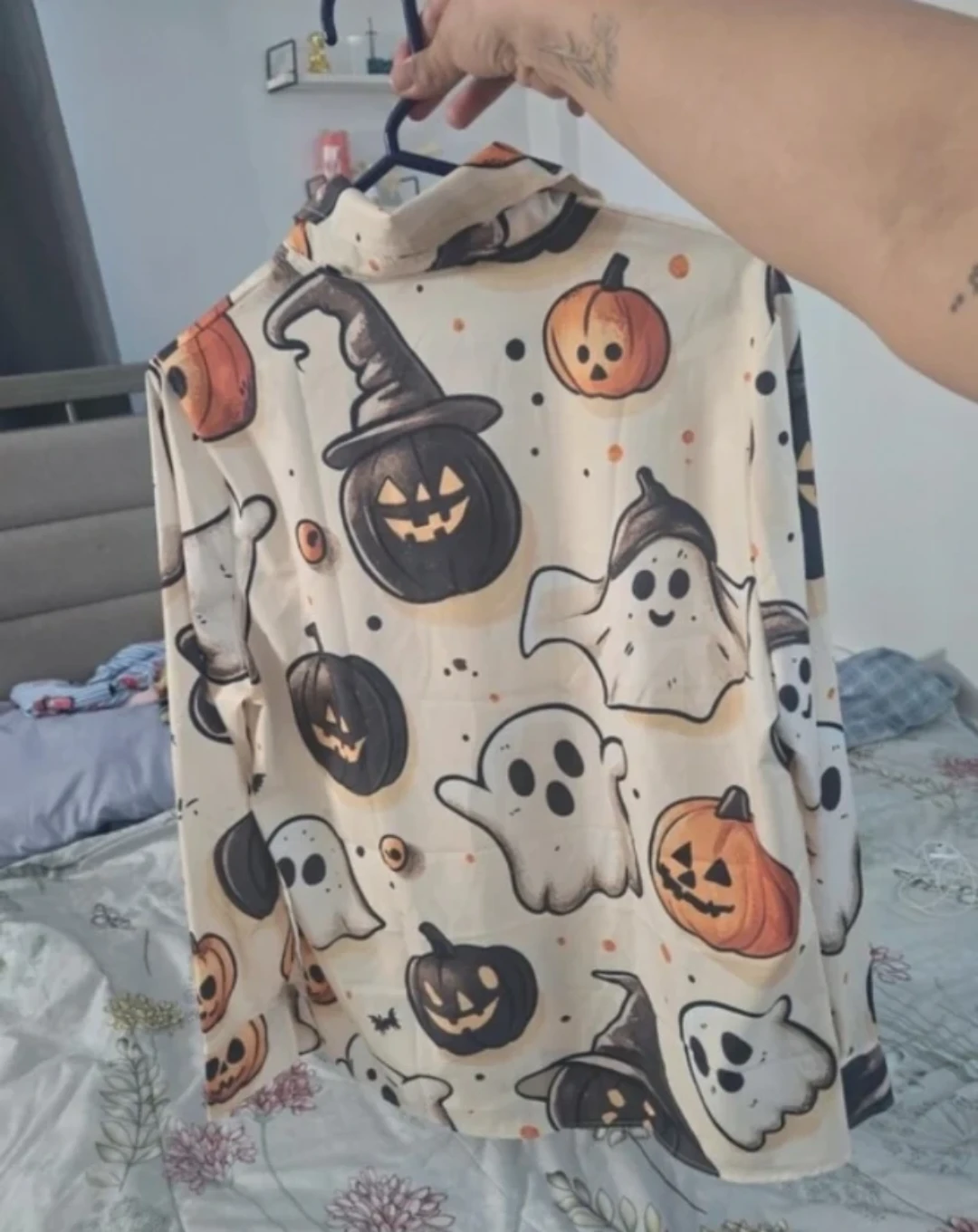 Halloween ghost and pumpkin print long sleeve shirt - photo 2