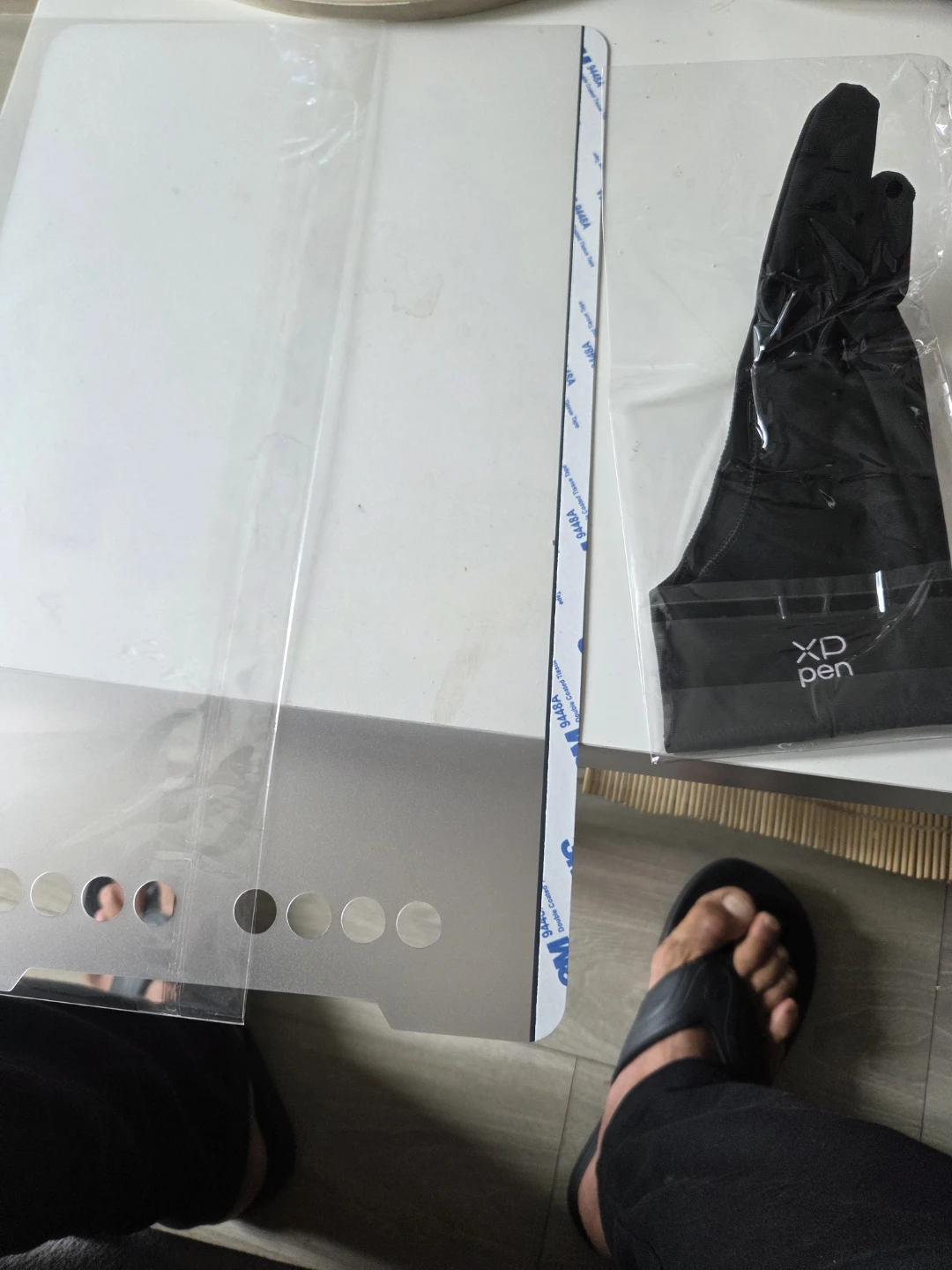 XP-Pen Artist Glove and Protective Film - photo 4