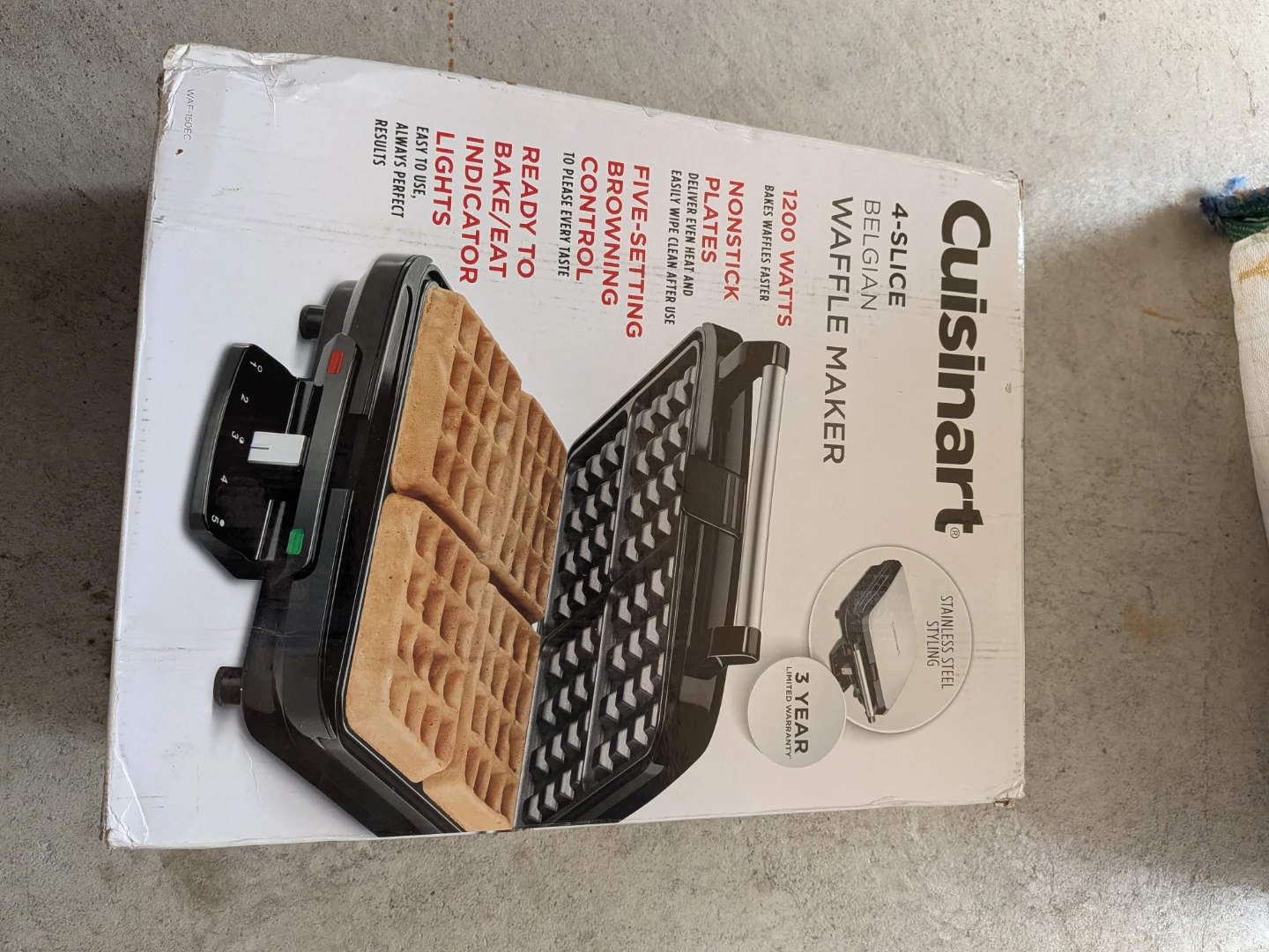 Cuisinart 4-Slice Belgian Waffle Maker - photo 5