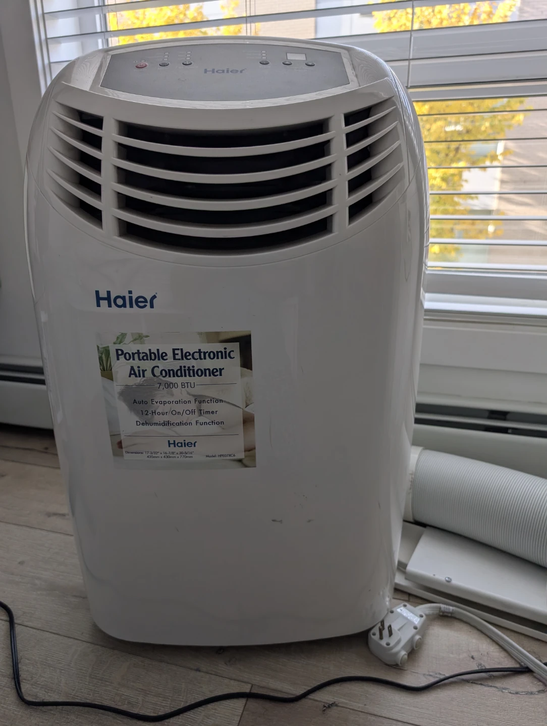 For Parts only-Haier 7,000 BTU Portable Air Conditioner