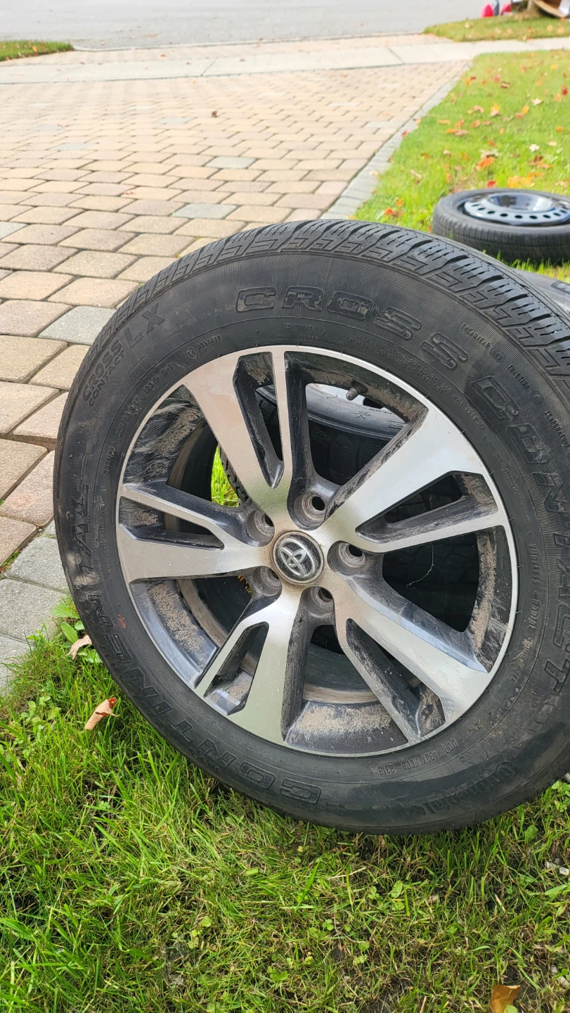 Set of 4 Toyota Rims with Continental Tires - photo 2