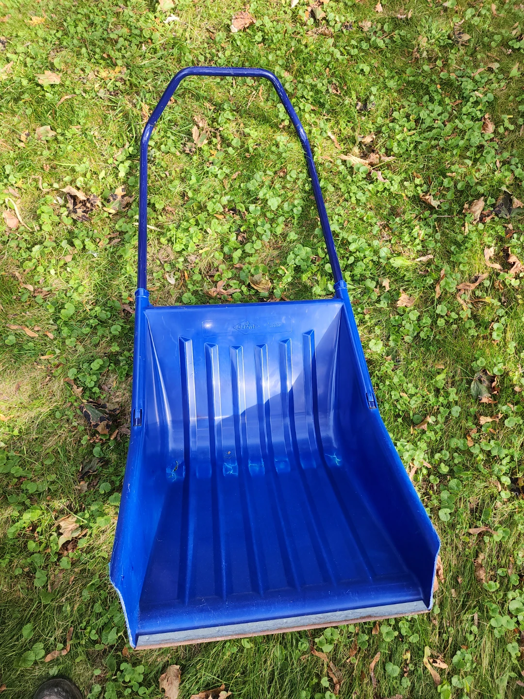 Garant Blue Snow Pusher