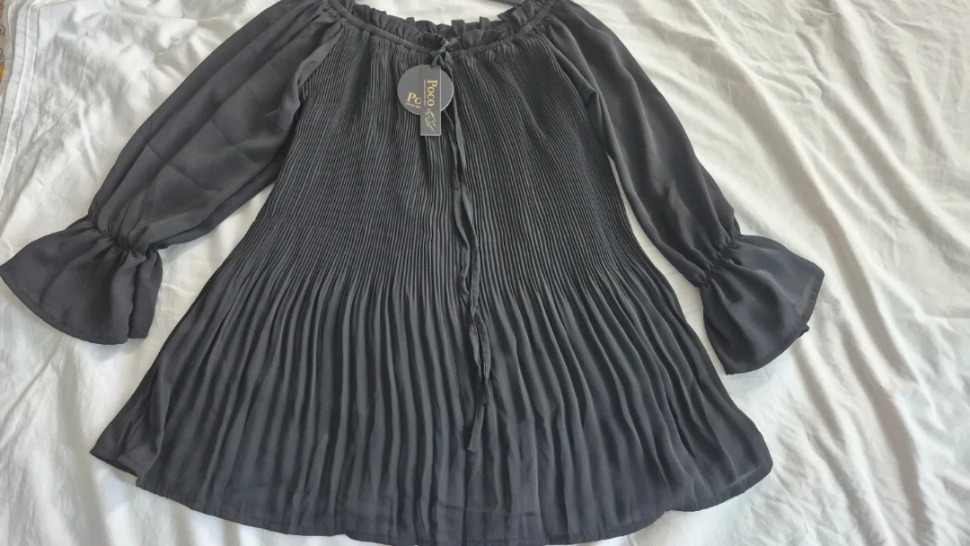 Poco Black Pleated Long Sleeve Blouse