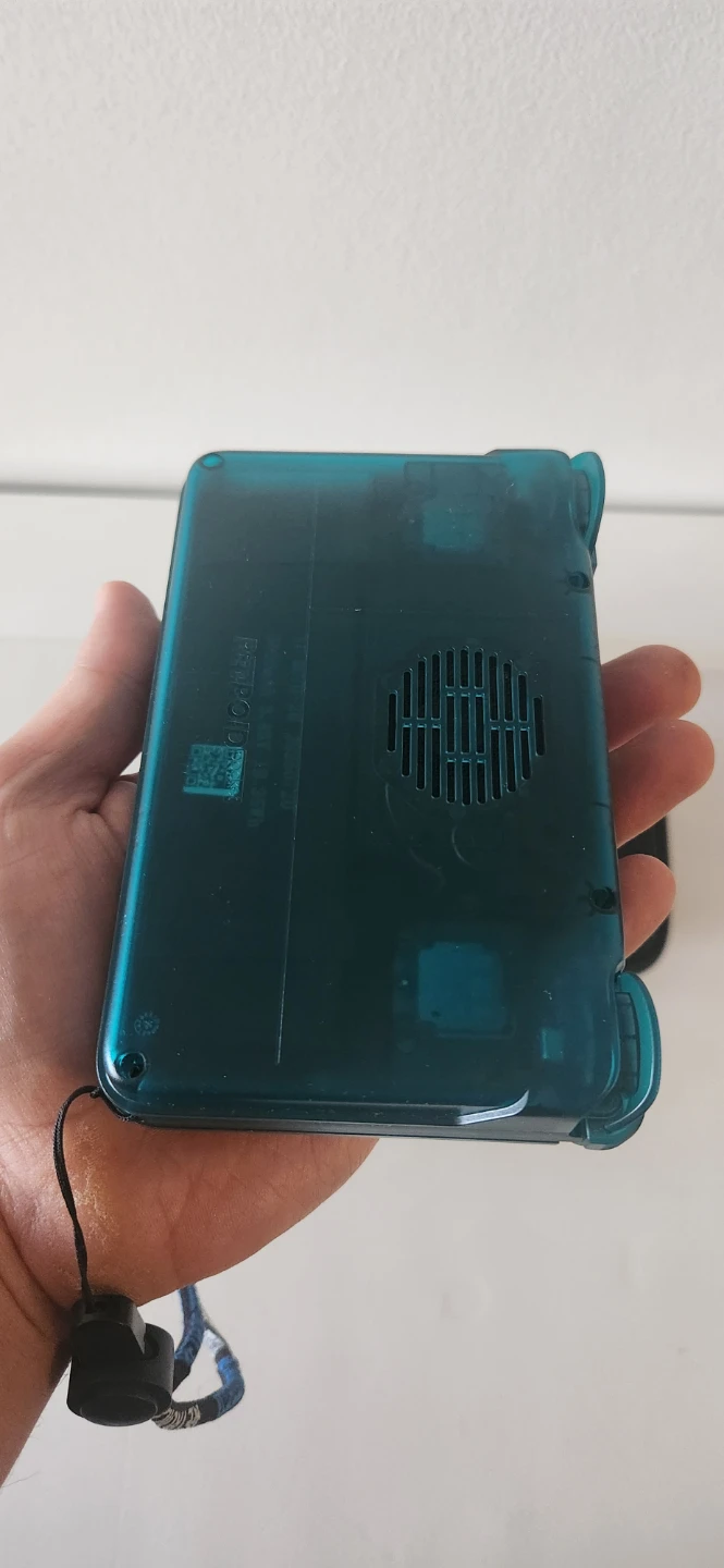Retroid Pocket Flip 2 gaming console - photo 4