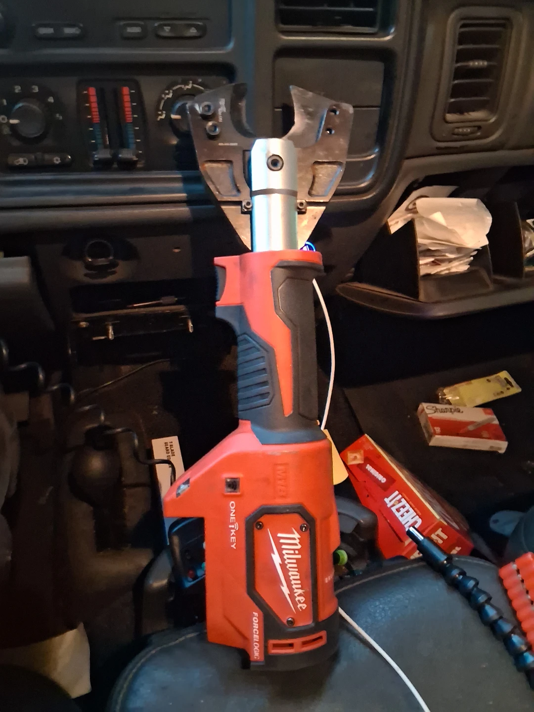 Milwaukee force logic conduit cutter