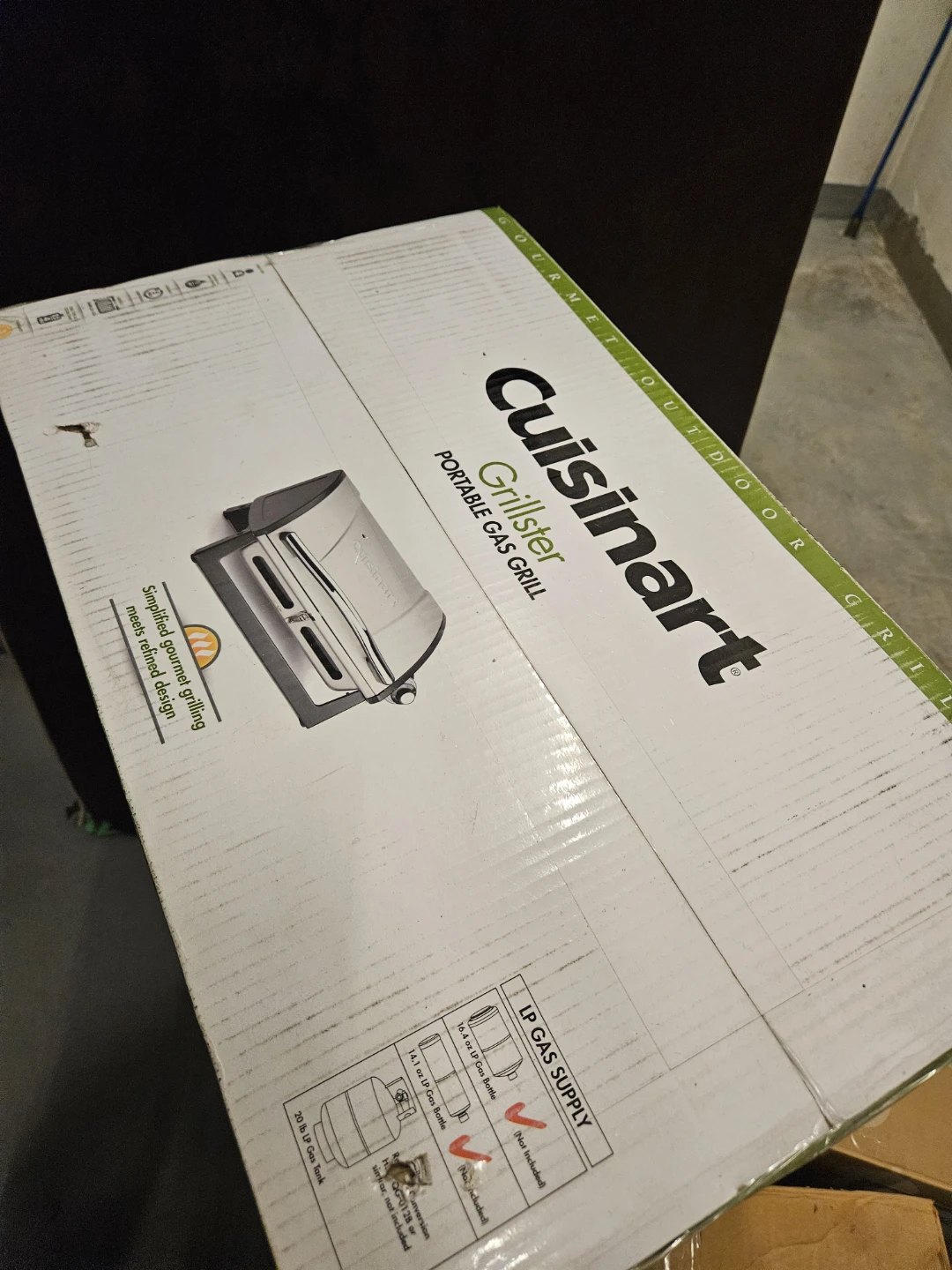 New in Box* Cuisinart Grillster Portable Gas Grill