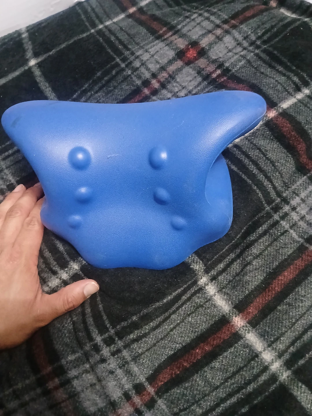 LivAmazing Neck and Shoulder Relaxer - photo 2