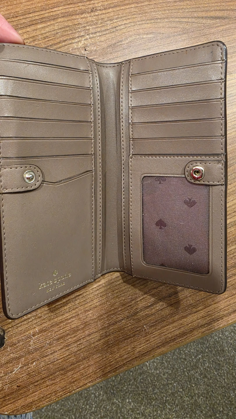 Kate Spade Taupe Leather Wallet - photo 2