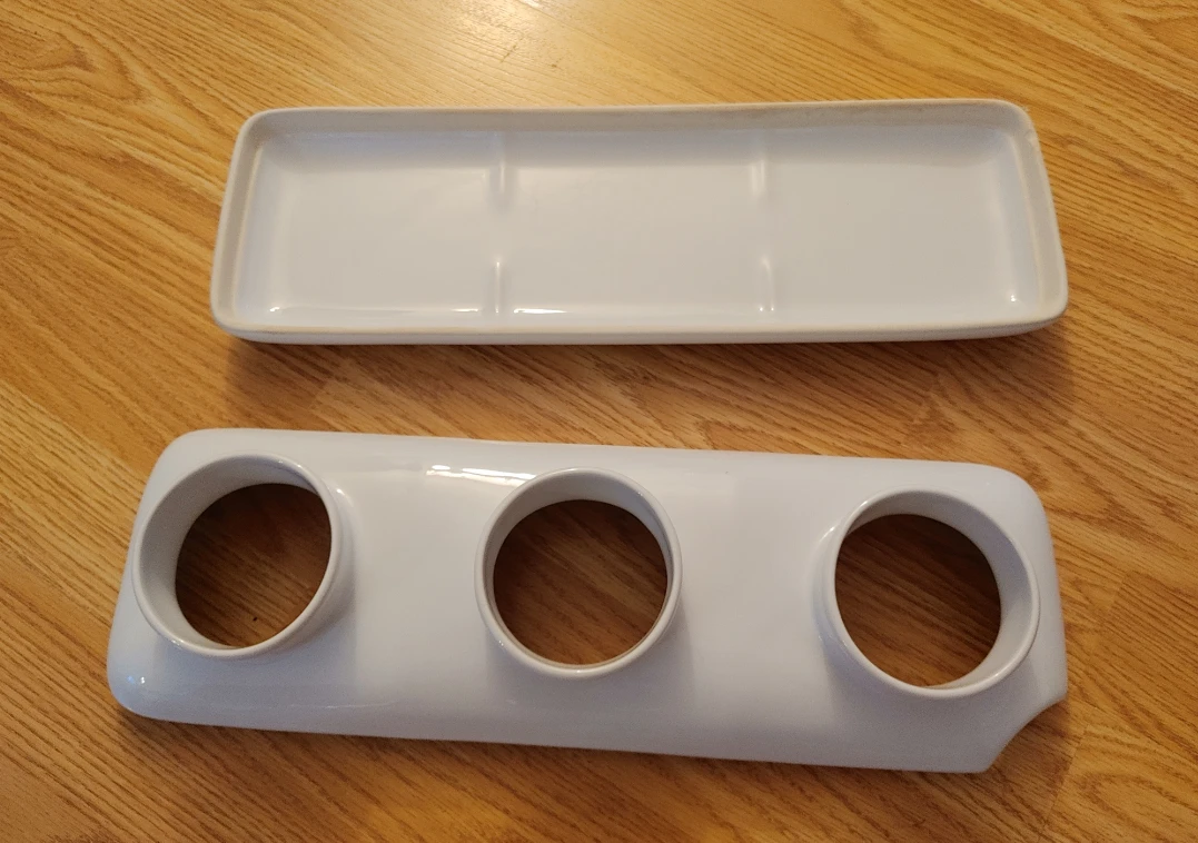 White Ceramic Three-Section