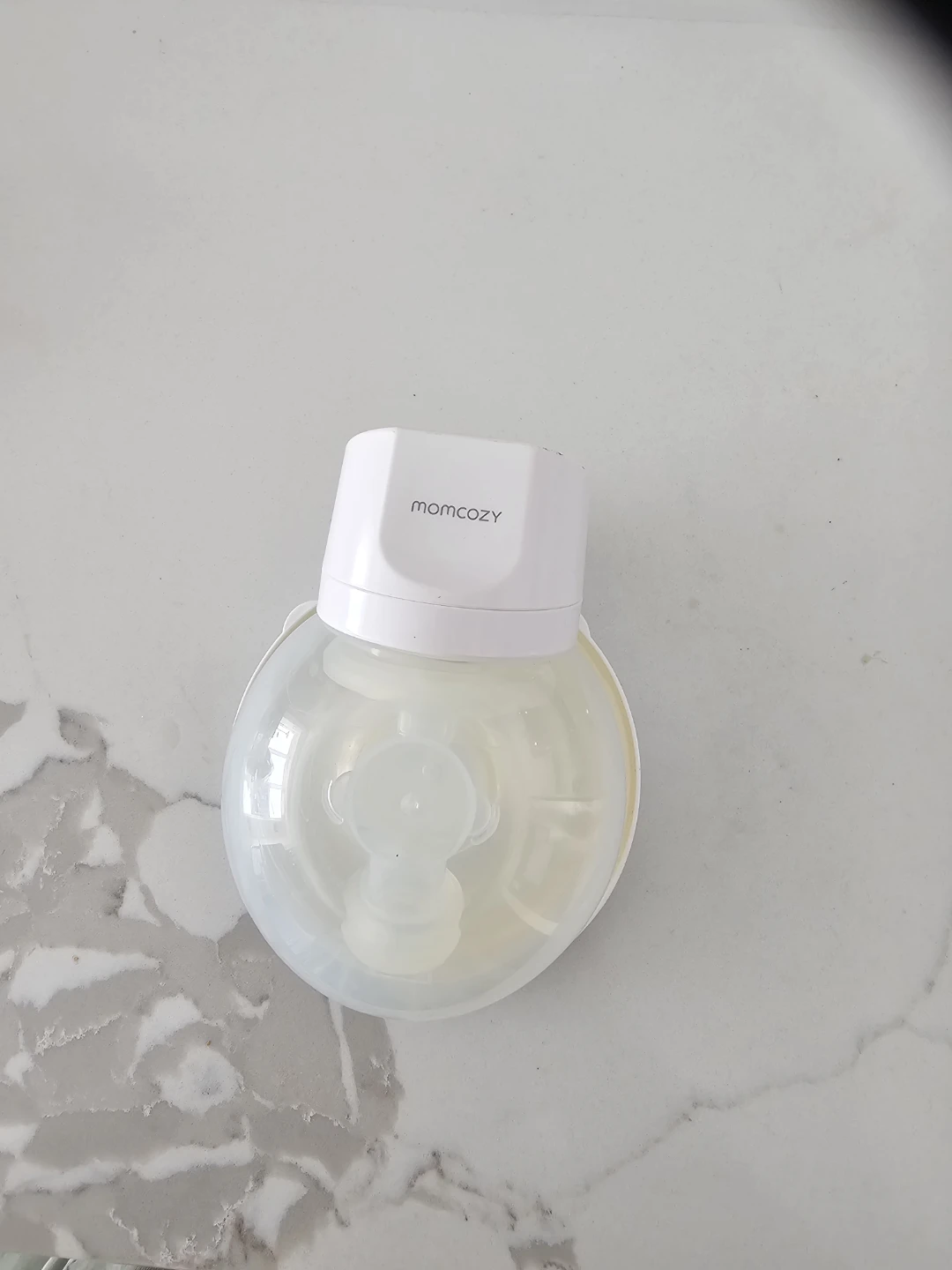 Momcozy S12 wearable breast pump - photo 3
