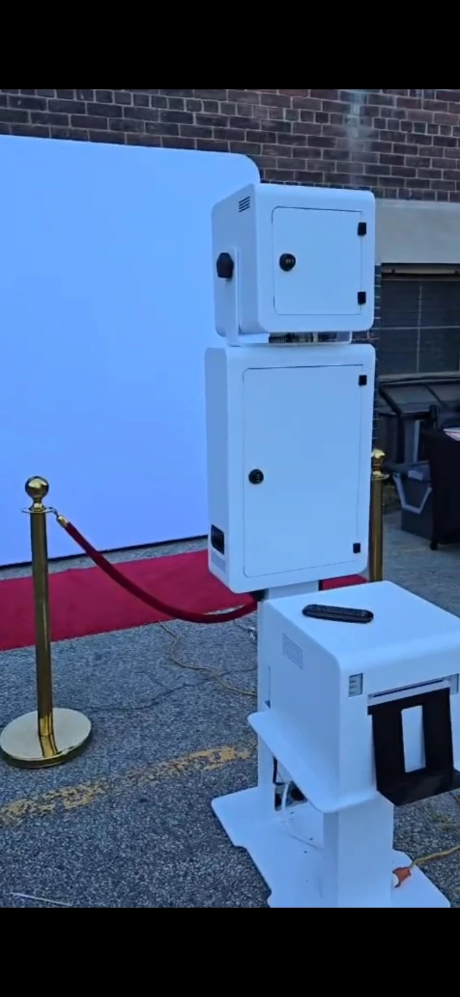 AIFX Photo Booth Rental Service - photo 2