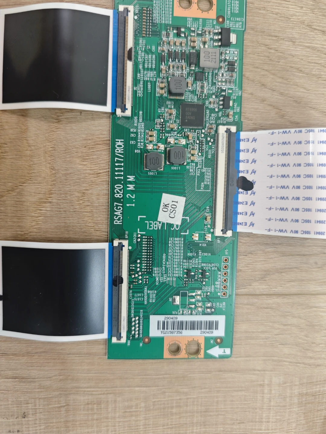 Parts of Hisense 4K TV 43A68G. - photo 2