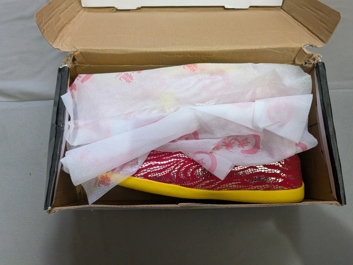 Wu Meilong Martial Arts Shoes - Red and Yellow - photo 2