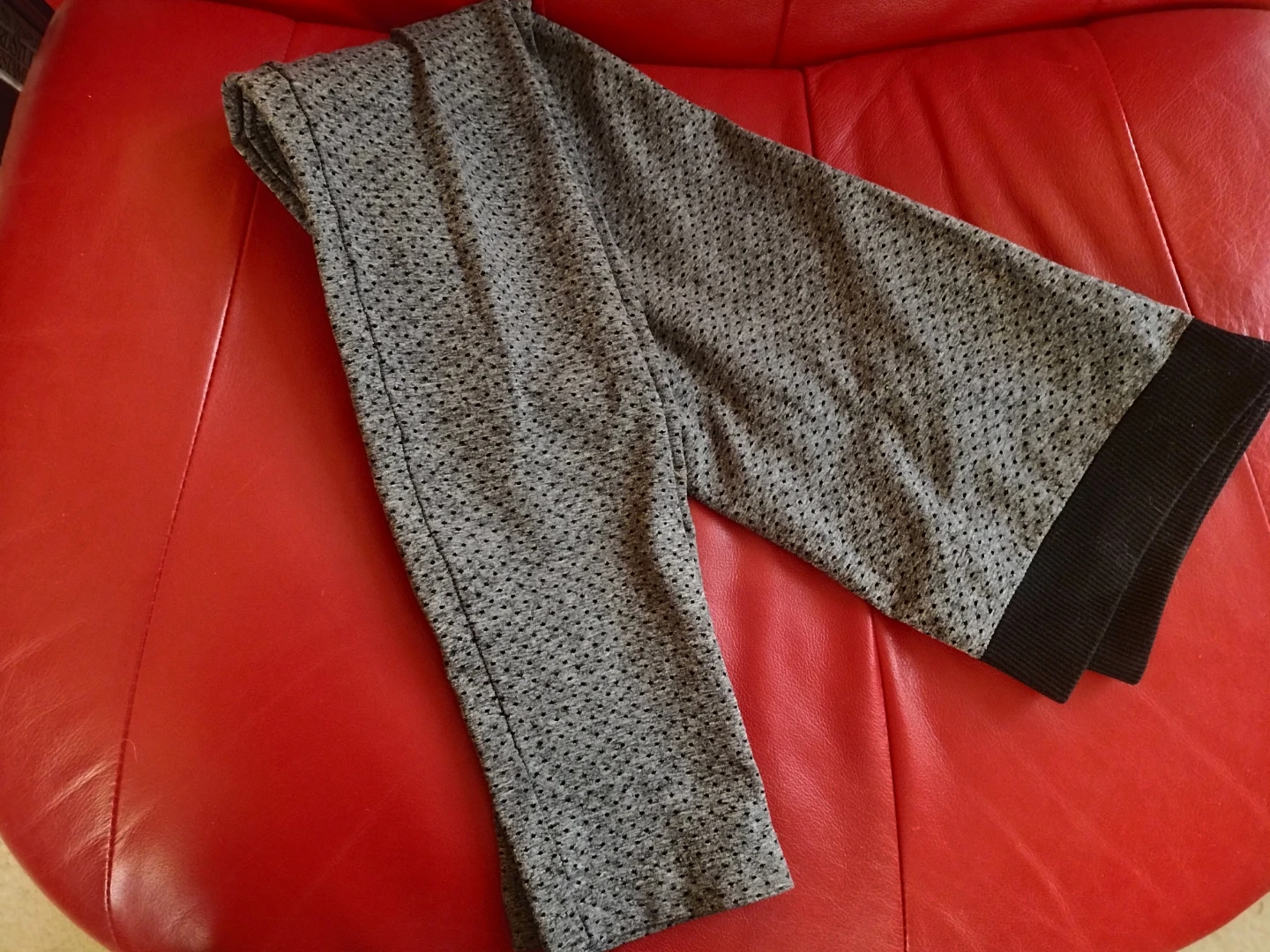Grey Textured Leggings - size M - photo 2
