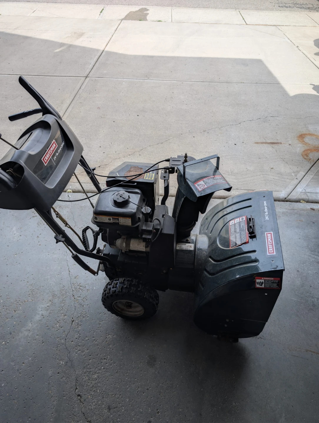 Craftsman 24" 6.0 HP with electric start - photo 2