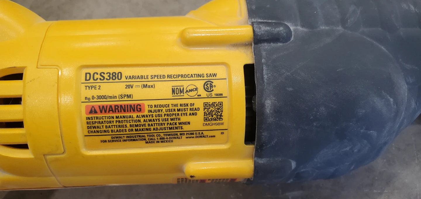 DEWALT DCS380 20V Max Reciprocating Saw - photo 2