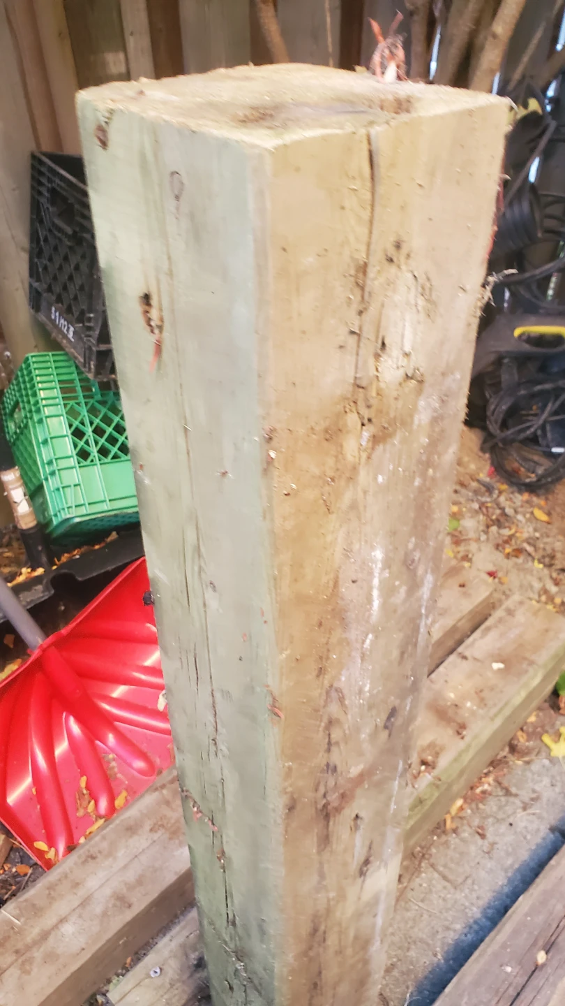 Set of four pressure-treated wooden posts - photo 5