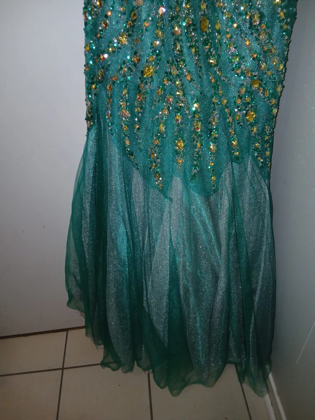 Emerald Green Beaded Evening Gown - photo 4