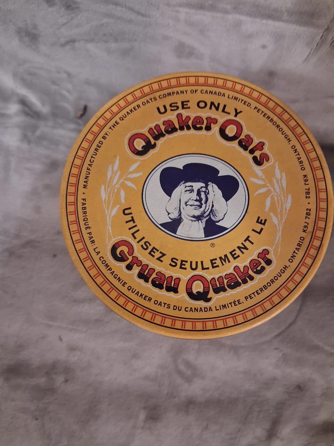 Vintage Quaker Oats Metal Tin - photo 4