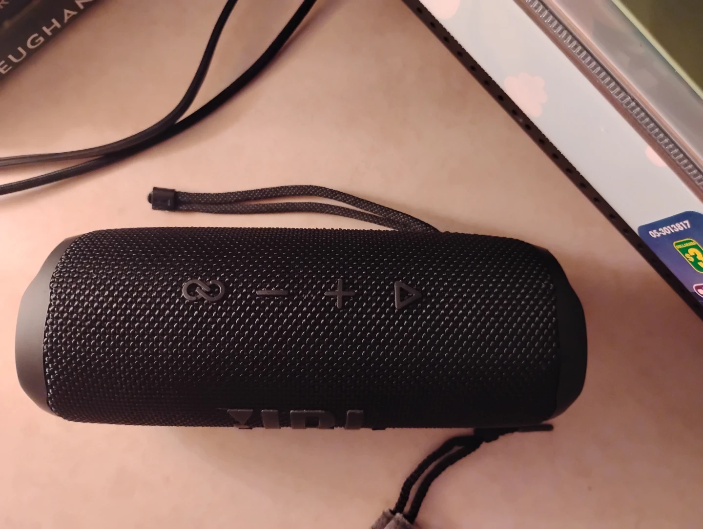 JBL Flip 6 Portable Bluetooth Speaker - photo 2