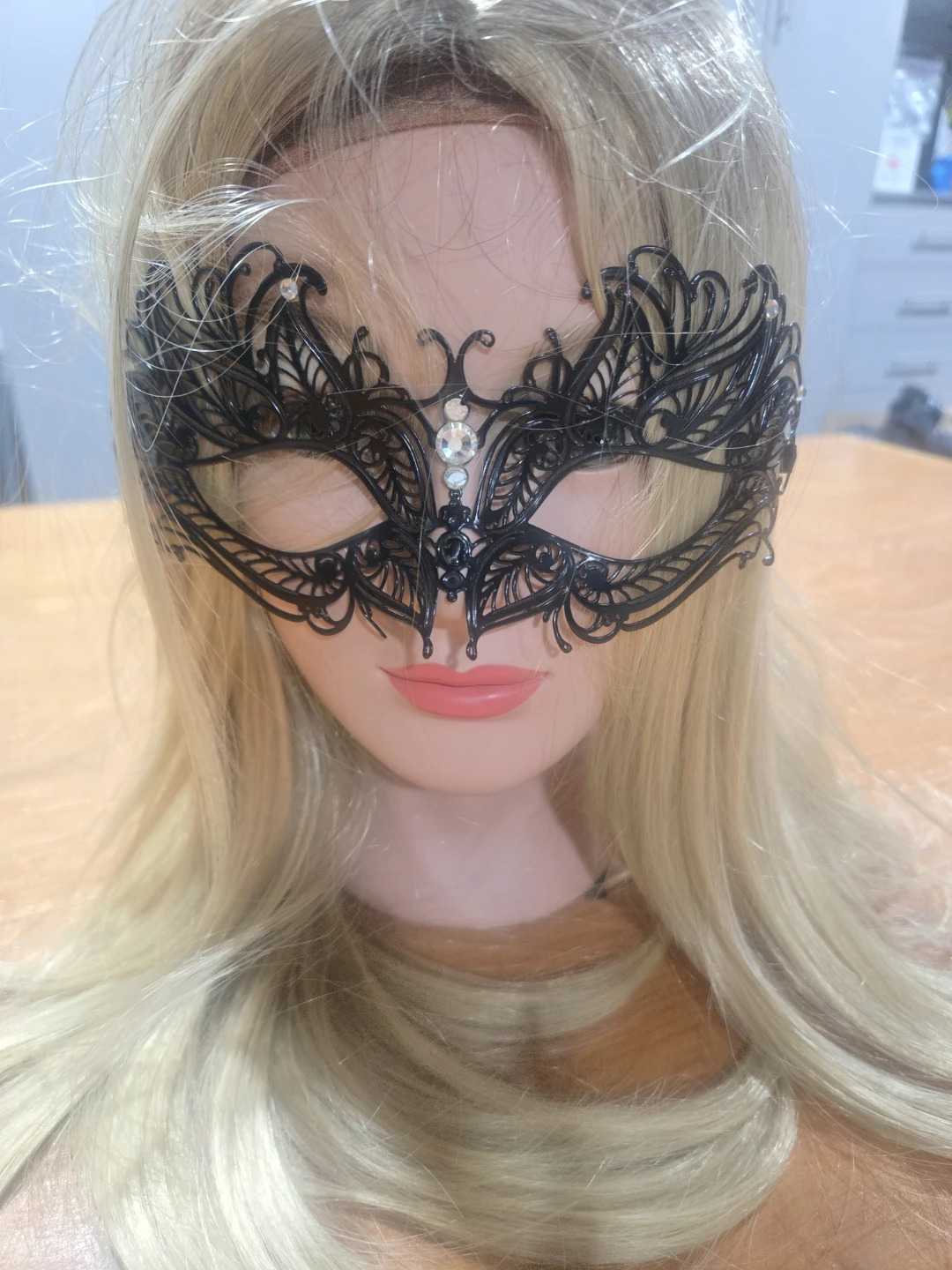 Black filigree masquerade mask with rhinestones