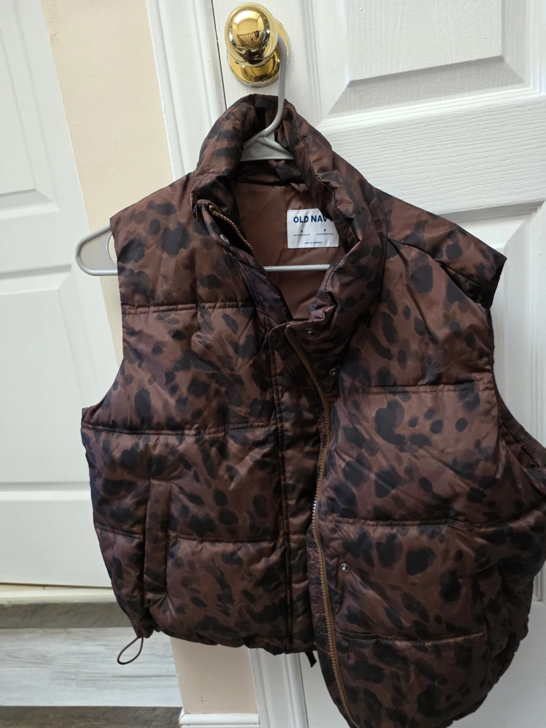 Old Navy Leopard Print Puffer Vest