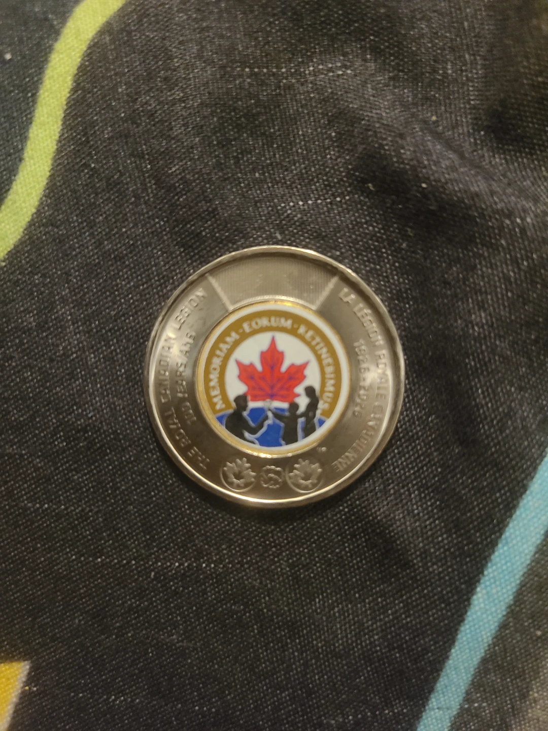 Royal Canadian Legion 100 Years 2 Dollar Coin - photo 3