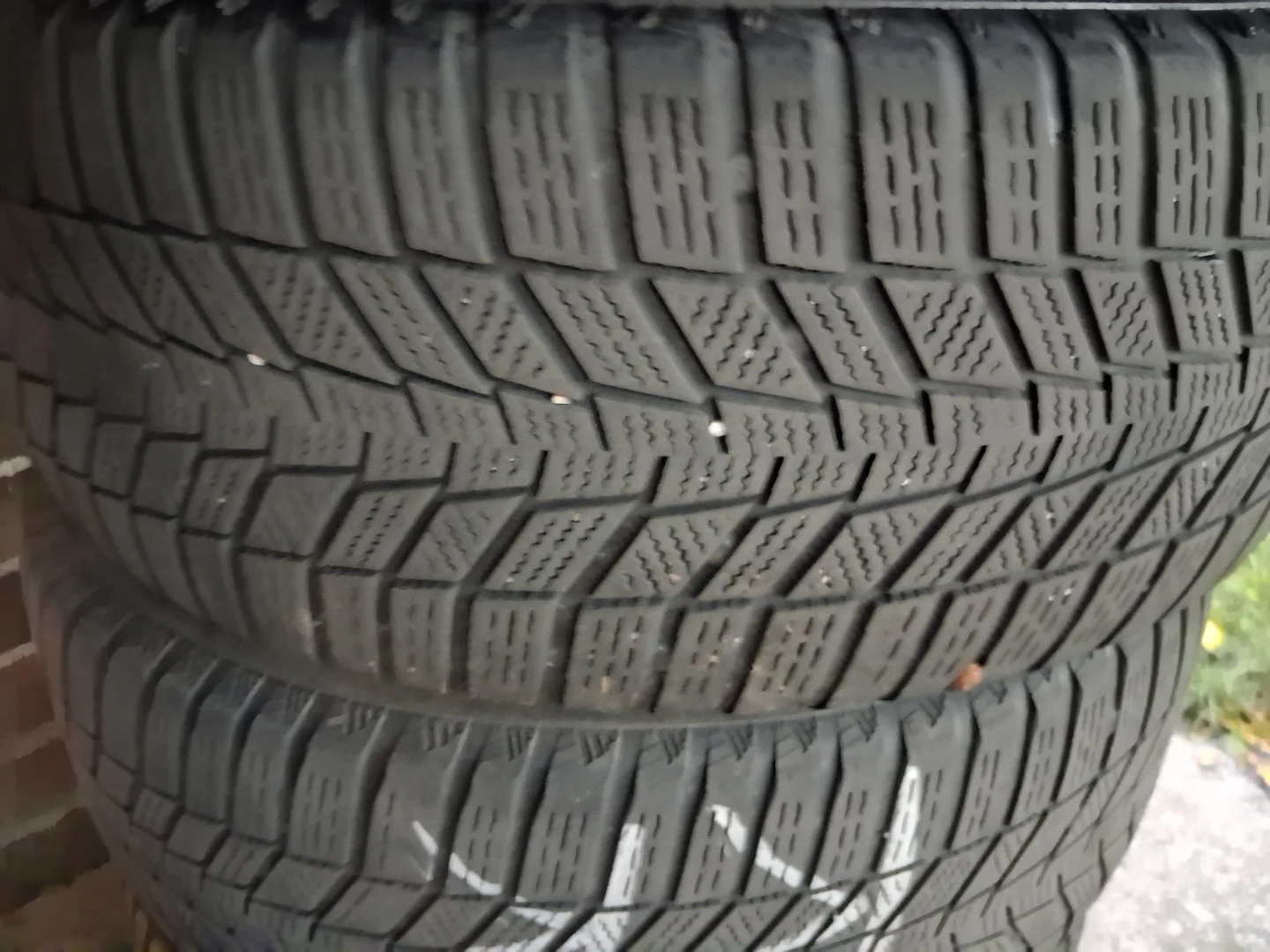 215/55/17, 5 x 114.3 Honda, etc winter tires on rims. - photo 2