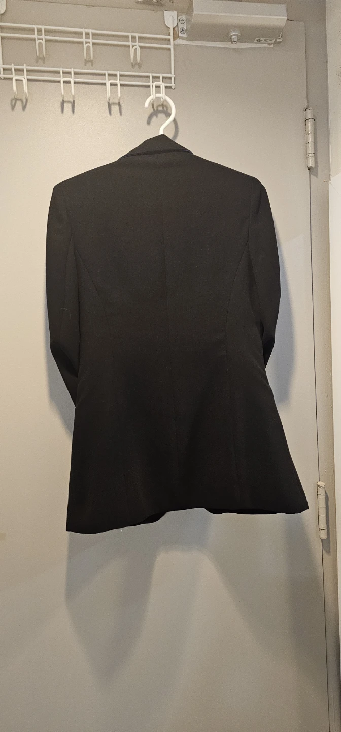 Black jacket with Blue Lining - photo 3