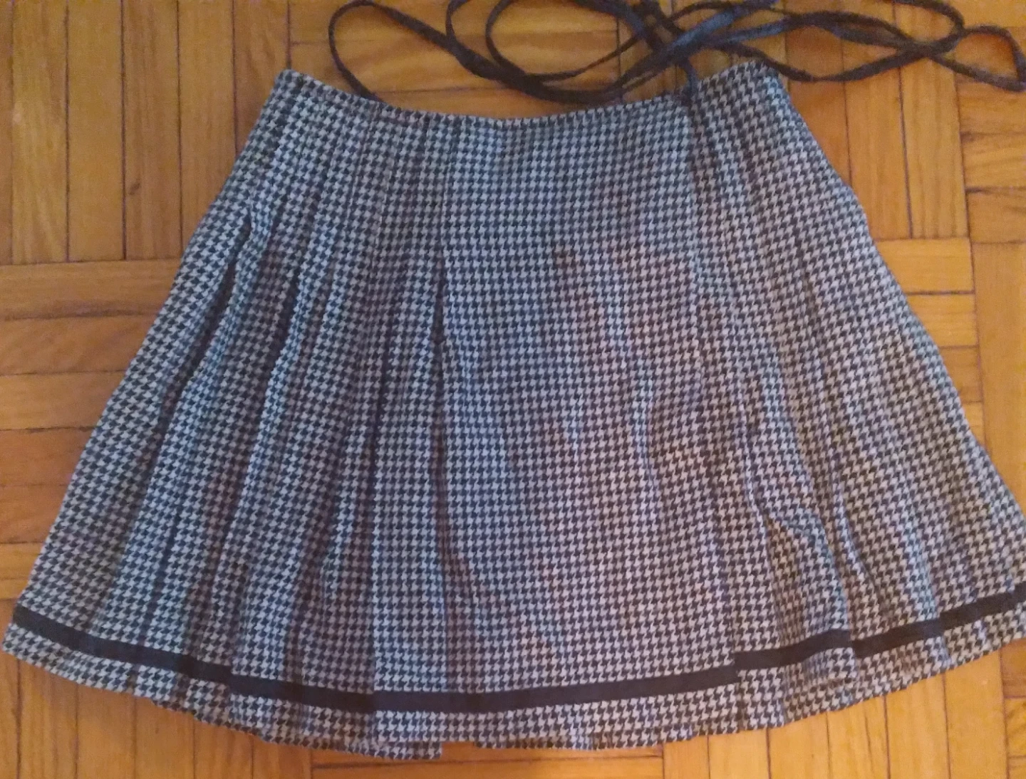 DKNY Houndstooth Wool Cashmere Skirt