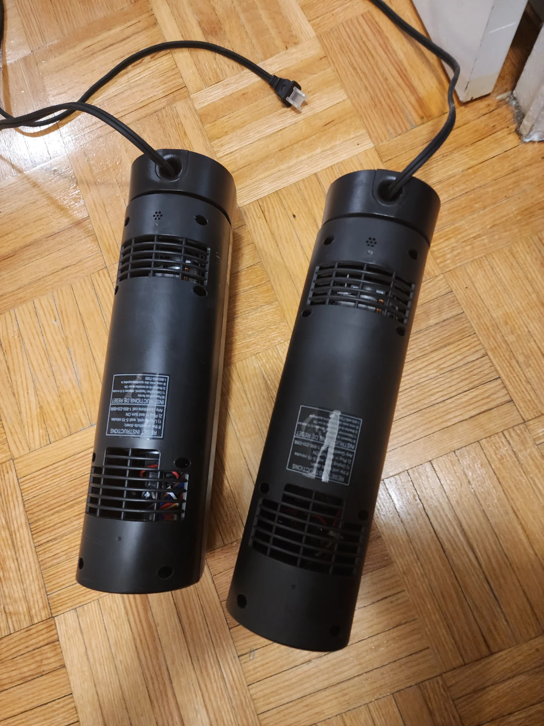 Two Lasko black tower heaters - photo 2