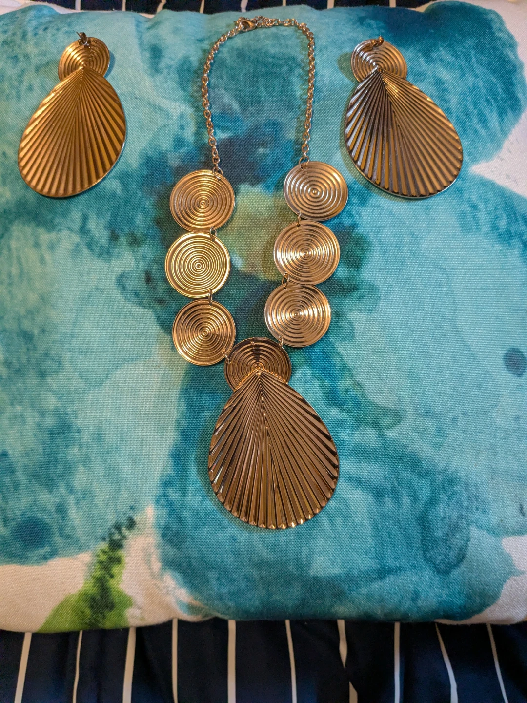 Gold Tone Spiral Disc Statement Bib Necklace & Earring Set - photo 4