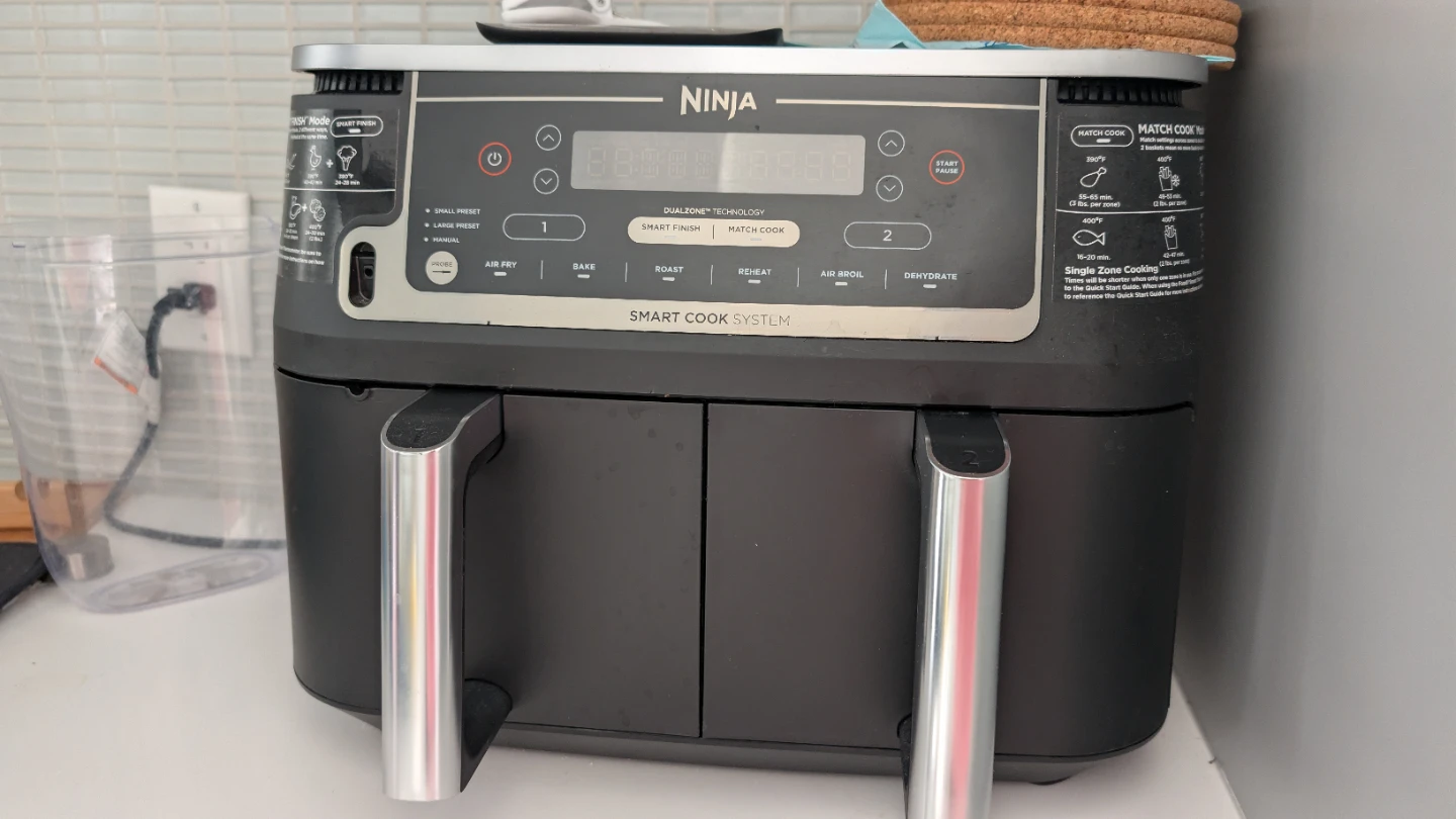 Ninja DualZone Air Fryer 10 qt/ 9.5 L dual zone 6 in 1