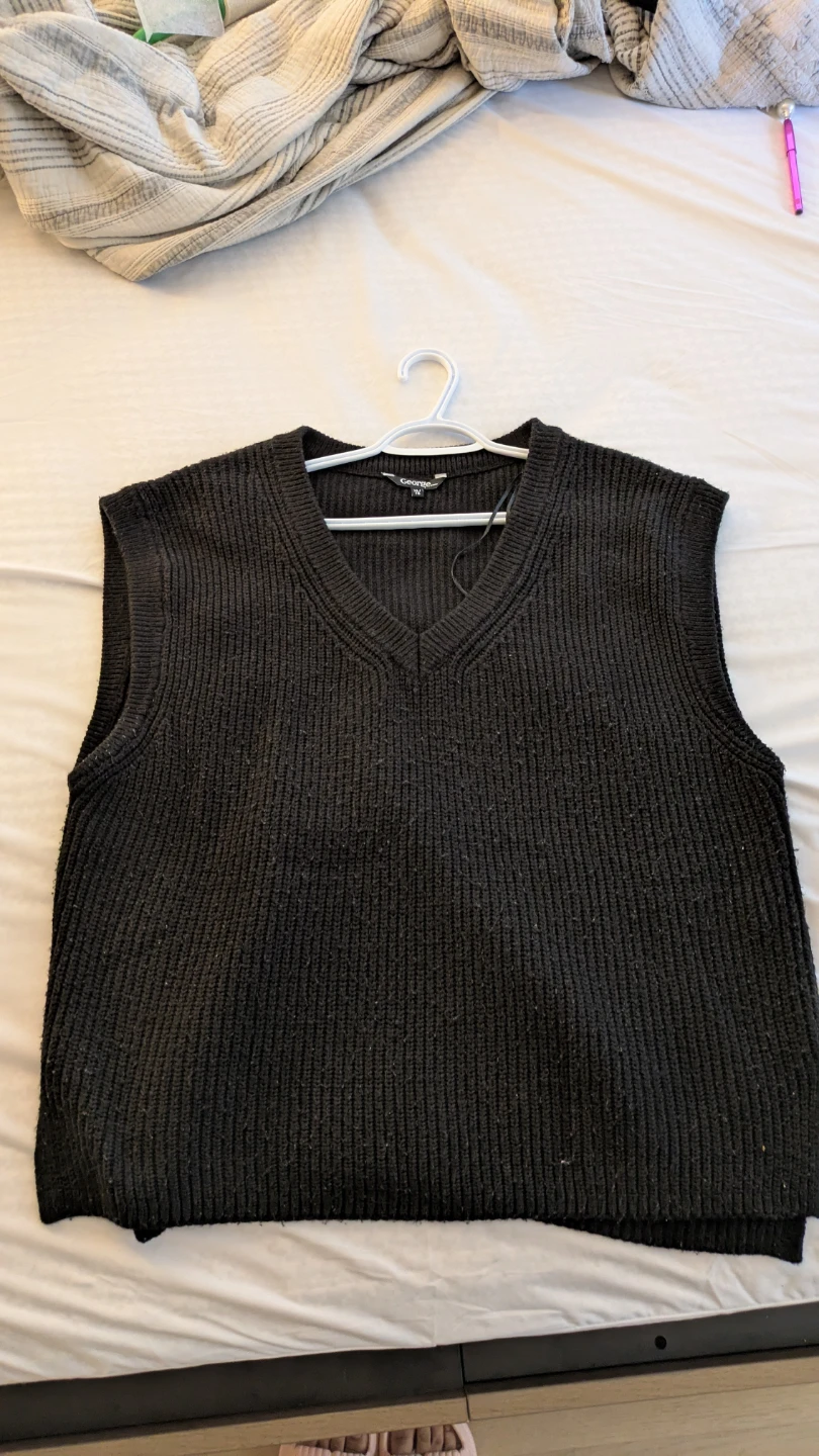George Black V-Neck Knit Sweater Vest - XL
