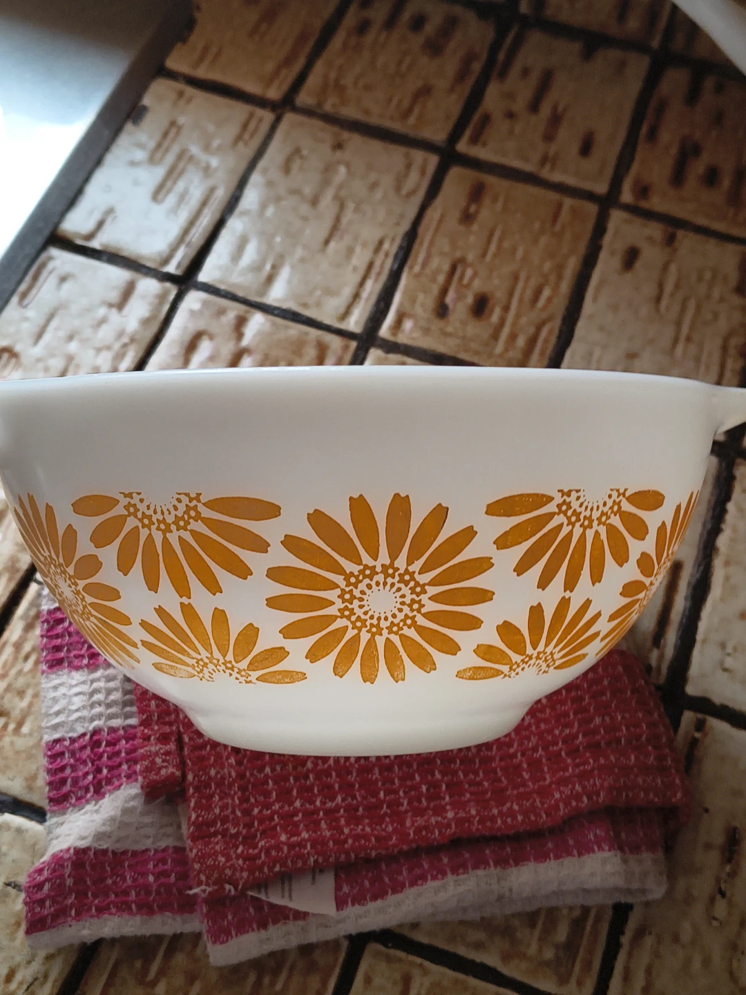 Vintage Pyrex Sunflower Mixing Bowl