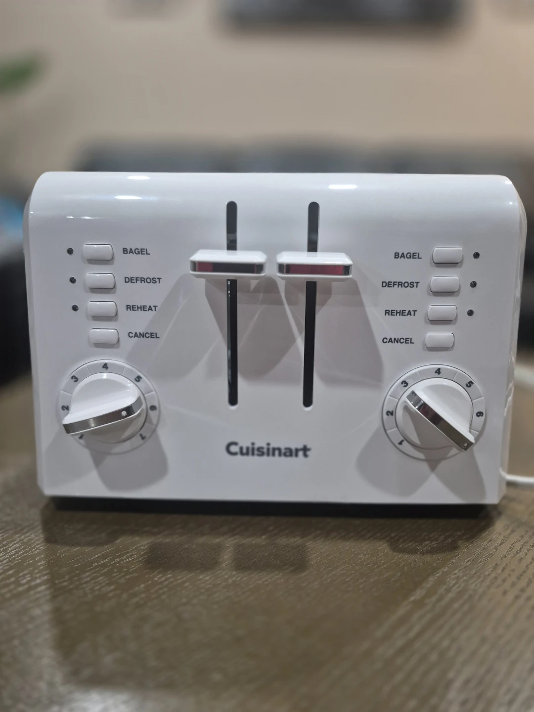 BRAND NEW Cuisinart Compact 4-Slice Toaster - photo 2